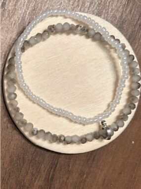 H - Delicate Gray Beaded Stretch Bracelet - Women Jewelry